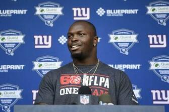 Giants Lb Alec Ogletree Switches Jersey Number Big Blue