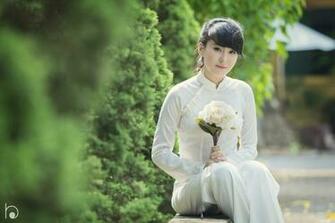 Ao Dai Vietnam Girl Beautiful Woman Wallpaper