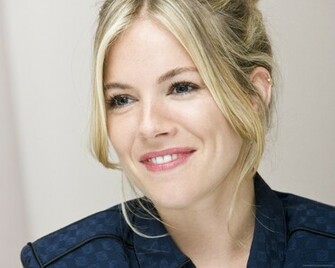 Sienna Miller Wallpaper