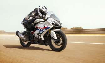 Bmw G Rr Bs6 Price Mileage Specs Image Of