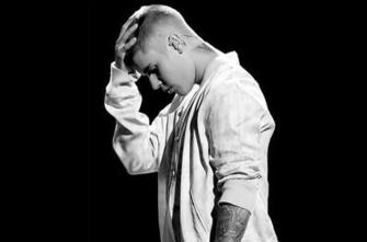 Justin Bieber Calls Out Hat Throwing Fan At New Jersey