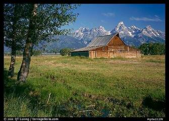 Old Barn Wallp