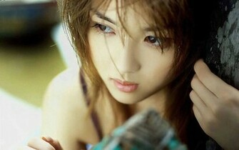 Beautiful Girl Wallpaper