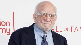 Legendary Actor Edward Asner At A Public Event Wallpaper