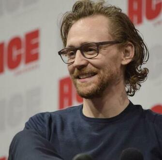 Tom Hiddleston Image Ace Comic Con Arizona January