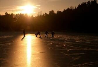 Ice Skating Wallpaper