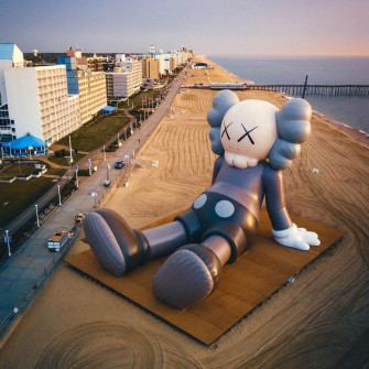 Kaws Desktop HD Wallpaper