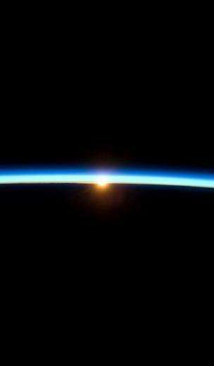 Gpw Nasa Iss021 Sunset Thin Blue Line Of The Atmosphere High