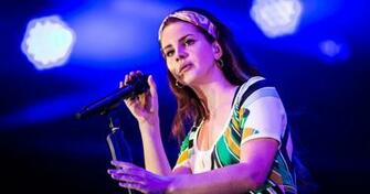Lana Del Rey Sets La To The Moon Tour Indiebrew Net