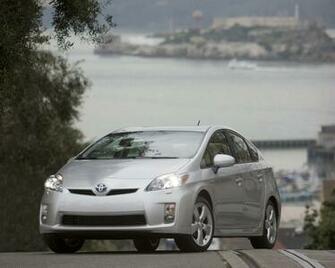 Toyota Prius Hybrid Touring Wallpaper