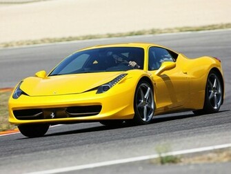 Italia Ferrari Photo Car Wallpaper Yellow
