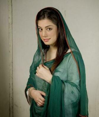 Sidra Batool Photo Pics Wallpaper