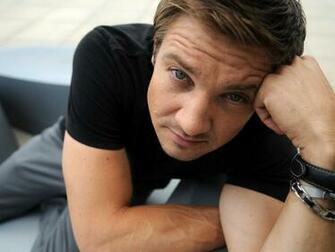 Jeremy Renner Wide Wallpaper