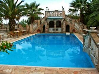 Swimming Pool Wallpaper
