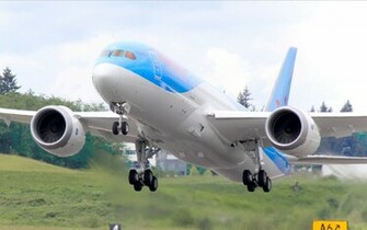 Thomson Airways Dreamliner Computer Wallpaper Desktop Background