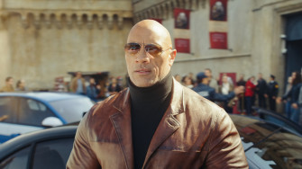 Red Notice Netflix Movie Dwayne Johnson 4k Phone iPhone Wallpaper