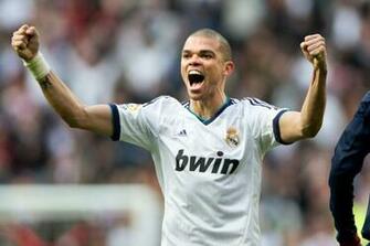 Pepe Wallpaper Raise His Hand