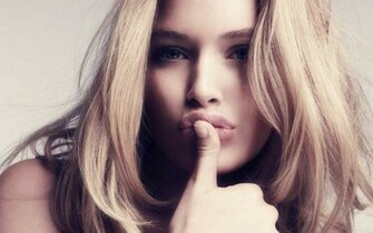 Click Portrait Desktop Wallpaper Pictures Cool