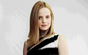 Mena Suvari Wallpaper Celebrities Girls