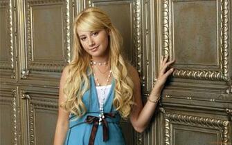 Ashley Tisdale Suite Life Of Zack And Cody Wallpaper