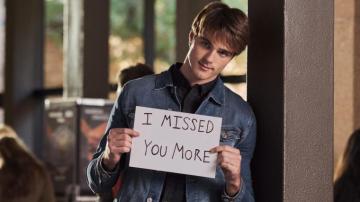Kissing Booth Star Jacob Elordi Promises He Wasn T Miserable