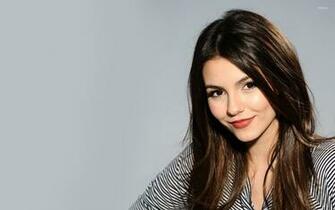 Victoria Justice Wallpaper Celebrity