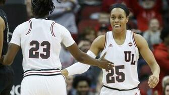 No Louisville To Face Connecticut In Elite Eight