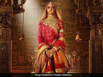 Deepika Padukone S Padmavati Posters Burnt Won T Allow