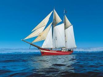 Sailboat Desktop Background And Wallpaper Noorderlicht Spitzberg