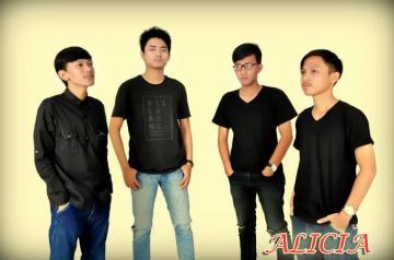 Alicia Band Updated Their Profile Picture