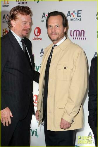 Mark Wahlberg Heather Graham Buddy Up At A E Upfronts