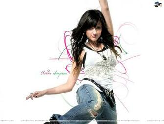 Ashlee Simpson Wallpaper X Net