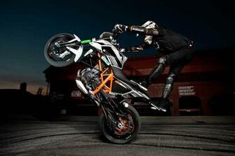 Pics Photos Ktm Duke Stunt Bike HD Wallpaper
