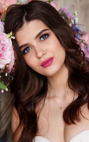 Beautiful Russian Girl HD Mobile Wallpaper