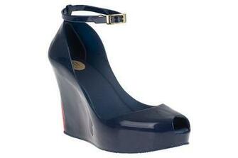 High Heels Melissa Debling Sofa Wallpaper Pictures