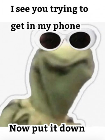 Me When I See Someone With My Phone iPhone Wallpaper Quotes