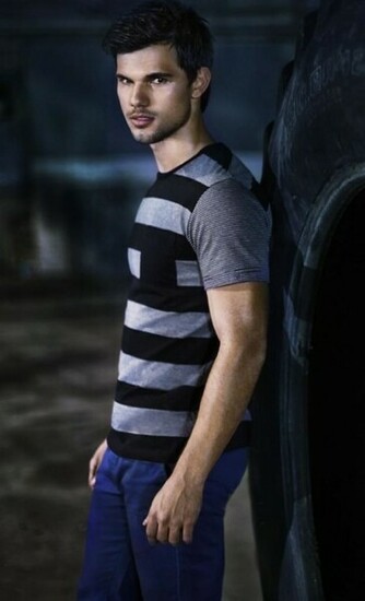 Taylor Lautner Or Jacob Twilight HD Wallpaper Photos And Pictures