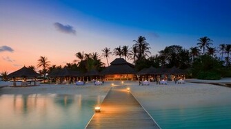 Beach Island Resort Wallpaper HD Desktop