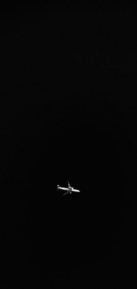 Selman On Aeroplane U Ak Dark Wallpaper HD