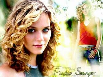 Peyton Hilarie Burton Wallpaper