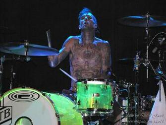 Travis Barker Drumming Wallpaper Profil