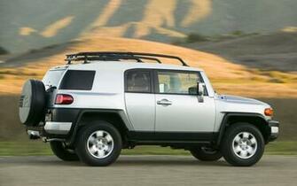 Toyota Fj Cruiser V6 Awd Widescreen Wallpaper