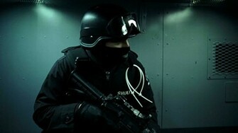 Swat Team Police Crime Emergency Weapon Gun Wallpaper