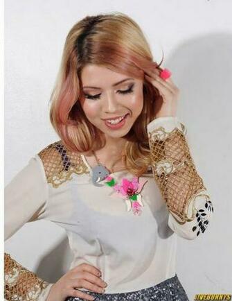 Jennette Mccurdy Hot Blonde Actress Pictures Gallery