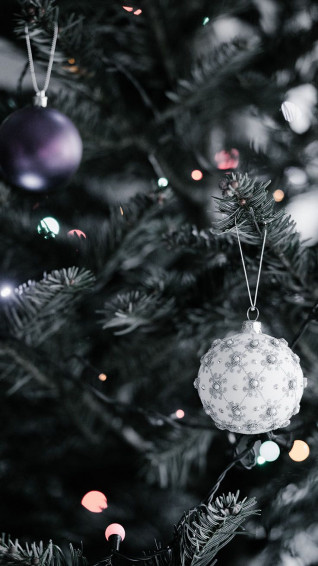 Sparkly Christmas iPhone Xs Max Wallpaper Preppy
