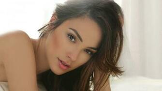 Gal Gadot Wallpaper Desktop Background