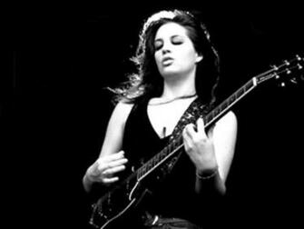 Guitar Playing Girls Beautiful Girl Wallpaper