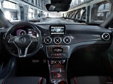 Mercedes Benz Cla Amg C117 Wallpaper