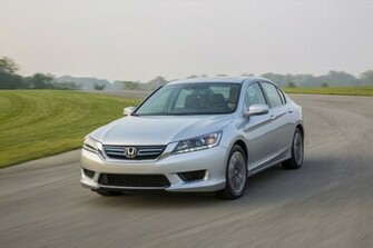 Honda Accord Sedan Pictures Photos Gallery The Car Connection