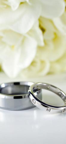 Wedding Rings Flowers Background iPhone Pro Xs Max